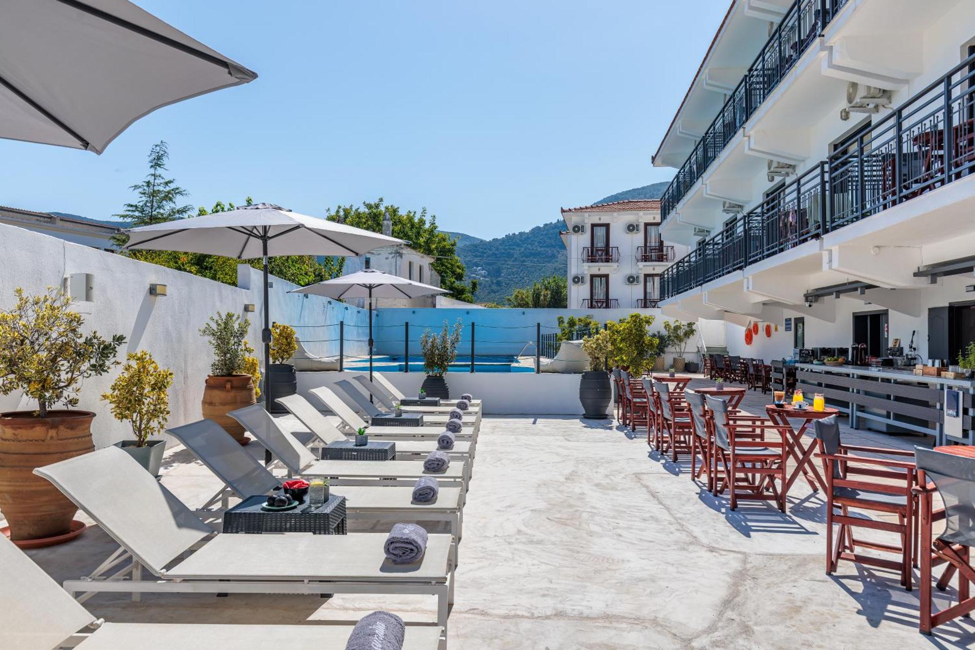 סקופלוס טאון Amalia Hotel מראה חיצוני תמונה