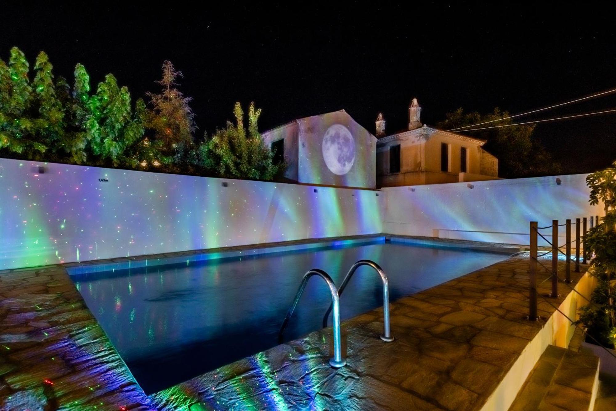 סקופלוס טאון Amalia Hotel מראה חיצוני תמונה