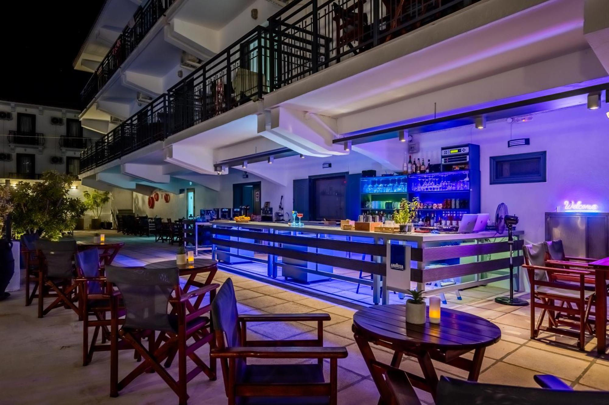 סקופלוס טאון Amalia Hotel מראה חיצוני תמונה