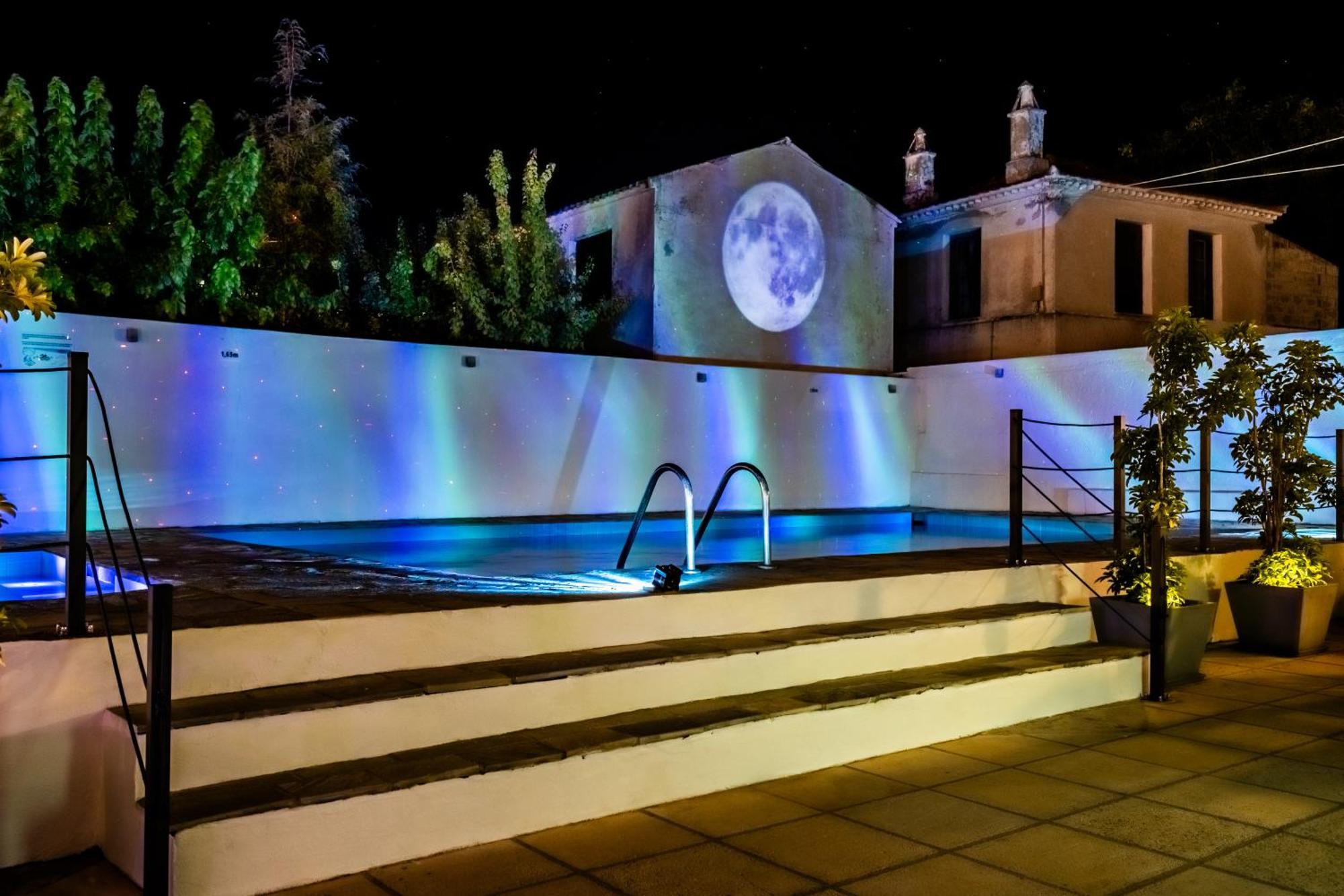 סקופלוס טאון Amalia Hotel מראה חיצוני תמונה