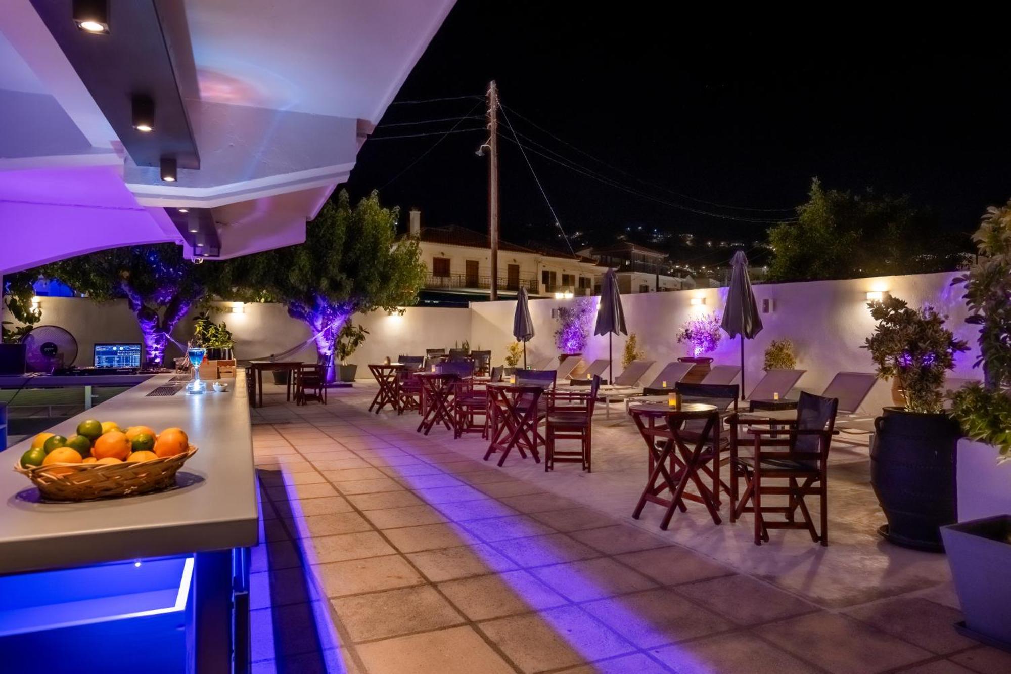 סקופלוס טאון Amalia Hotel מראה חיצוני תמונה