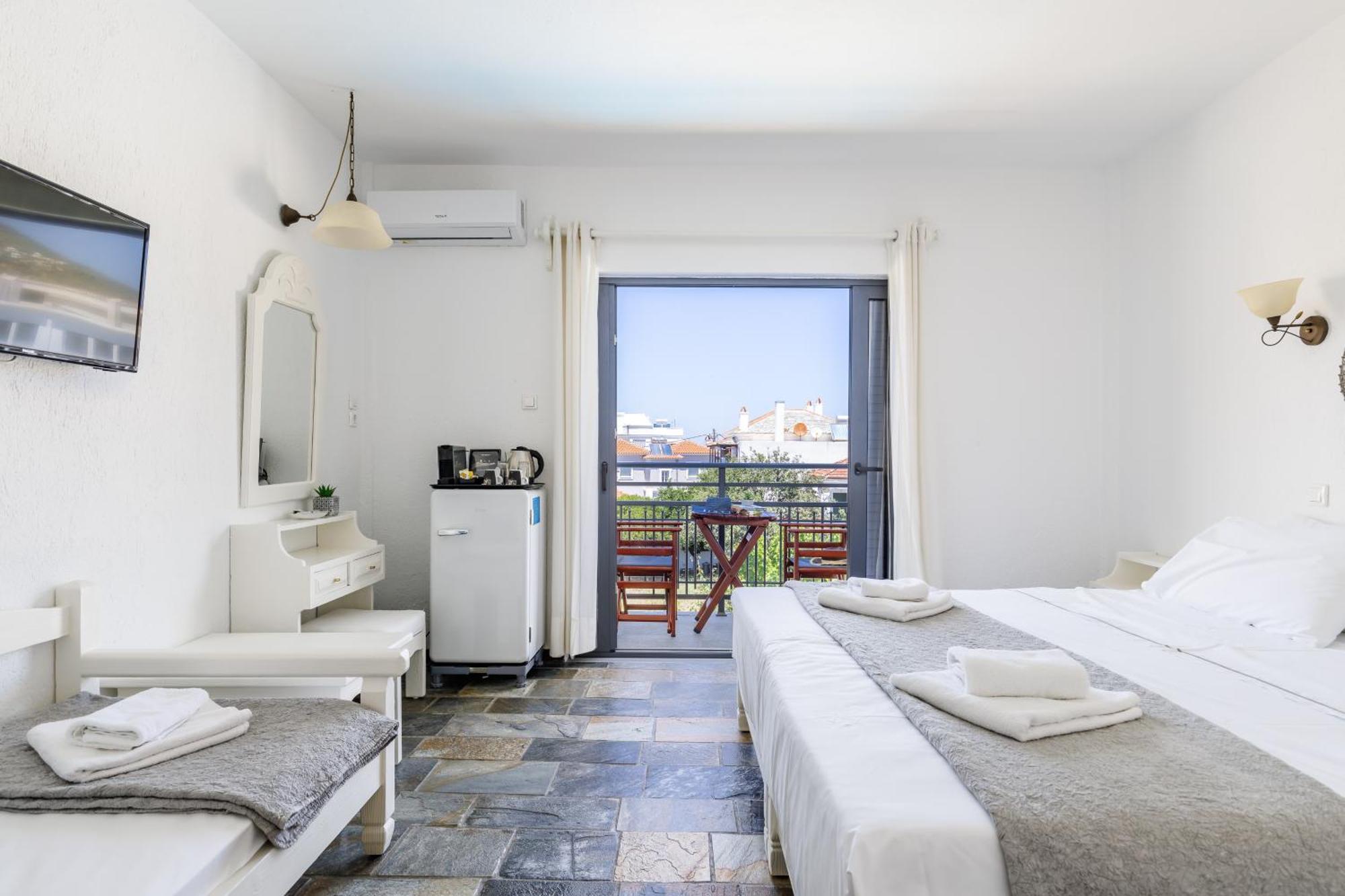 סקופלוס טאון Amalia Hotel מראה חיצוני תמונה